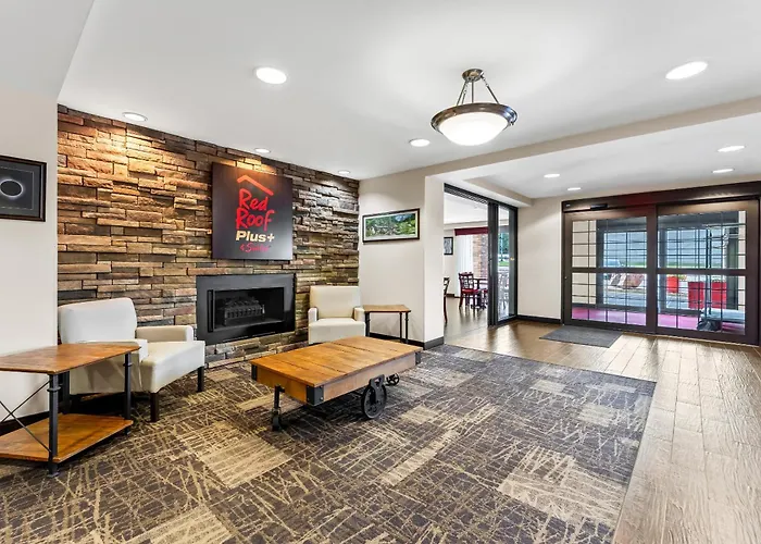 Red Roof Inn Plus+ & Suites Malone